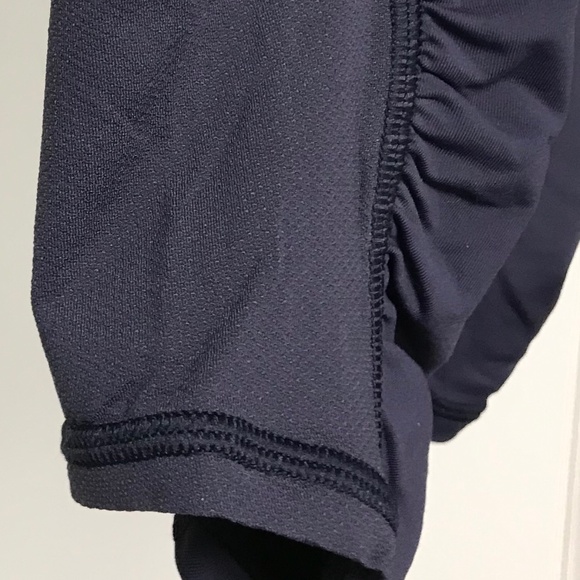 Lululemon Crop / Pants / Legging / Capris Women’s US 4 Navy - Picture 4 of 9